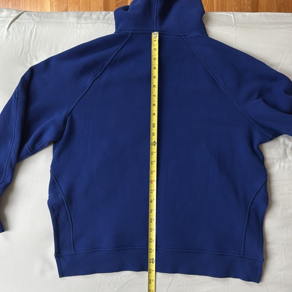 Lululemon Side Slit Hoodie - Picture 6 of 8